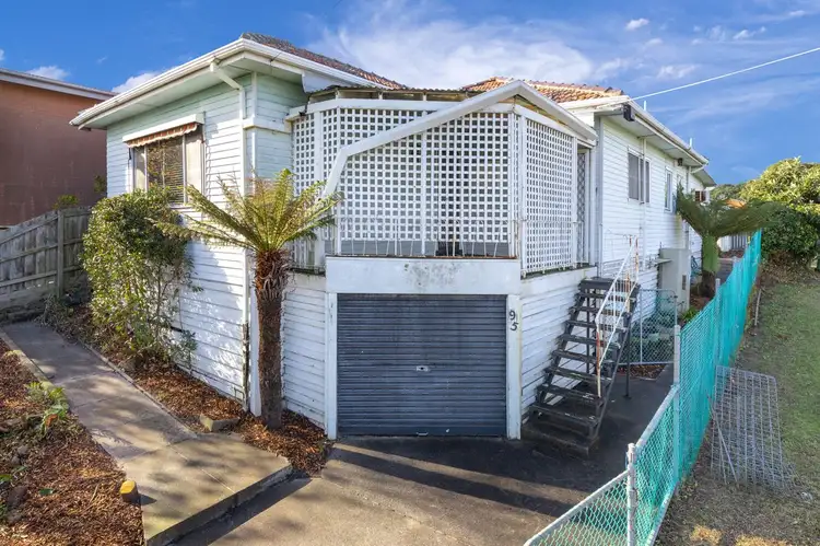 95 Seventh Avenue, Rosebud VIC 3939