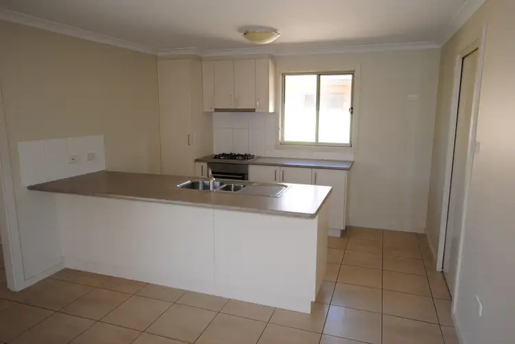 Fifth view of Homely house listing, 10 Gillmartin Drive, Griffith NSW 2680