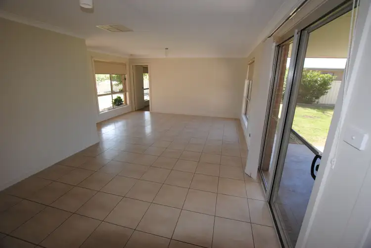 Sixth view of Homely house listing, 10 Gillmartin Drive, Griffith NSW 2680