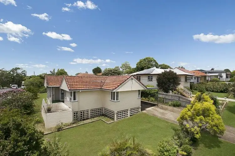 2 Effingham Street, Tarragindi QLD 4121