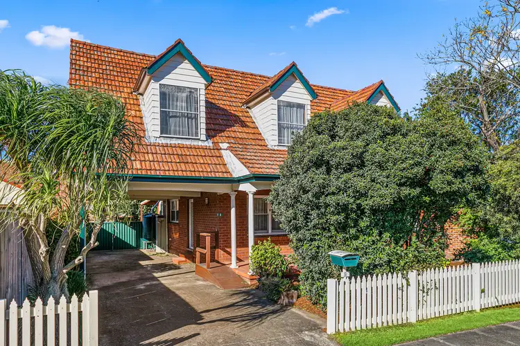 2 Prince Edward Street, Carlton NSW 2218