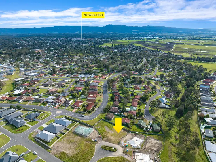 9 Gungaroo Place, Nowra NSW 2541