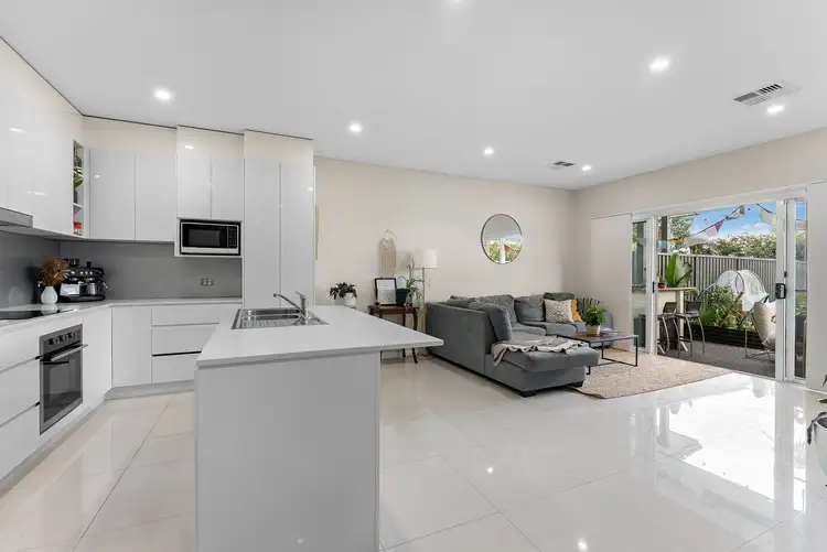 77 Rajani Road, Helensburgh NSW 2508