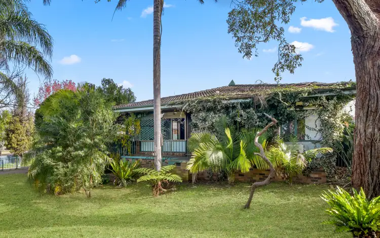 13 Rowley Place, Airds NSW 2560