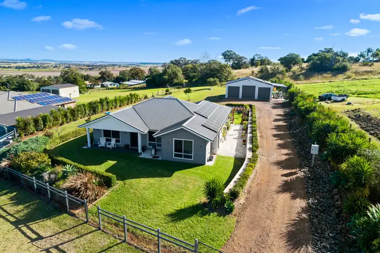9 Sunshine Way, Kingsthorpe QLD 4400