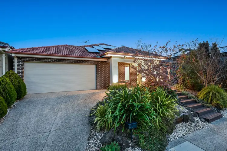 Third view of Homely house listing, 6 Luscombe Court, Berwick VIC 3806