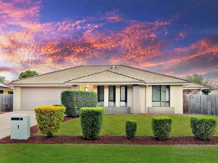 1 Goldfinch Close, Calamvale QLD 4116