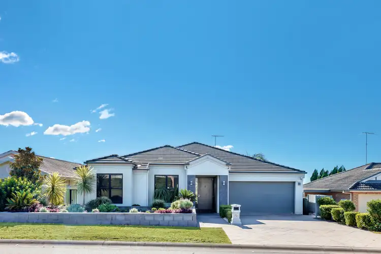 22 Burra Close, Glenmore Park NSW 2745