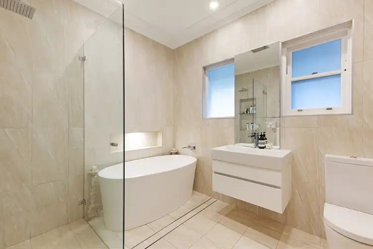 Sixth view of Homely house listing, 2 Raglan Street, Turramurra NSW 2074