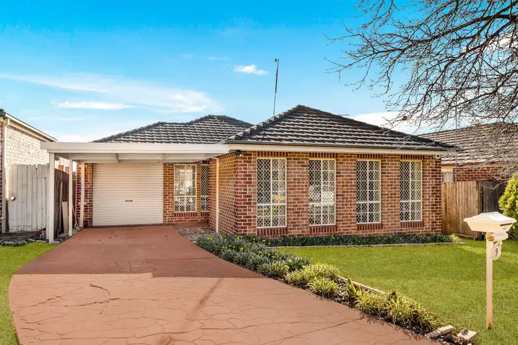 9 Verge Place, West Hoxton NSW 2171