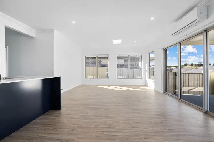 Fourth view of Homely semi-detached listing, 2/7 Quiberon Way, Goulburn NSW 2580
