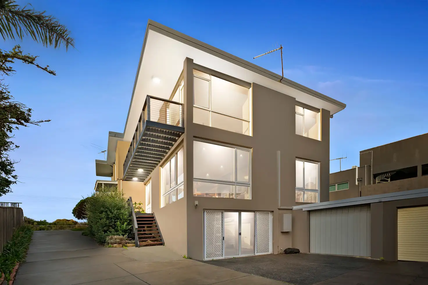 Main view of Homely house listing, 2/113 Nepean Highway, Aspendale VIC 3195