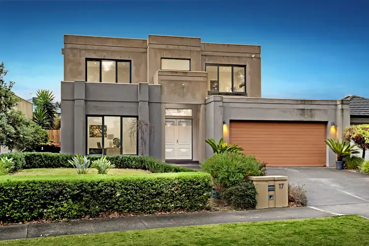 17 Island Point Avenue, Waterways VIC 3195