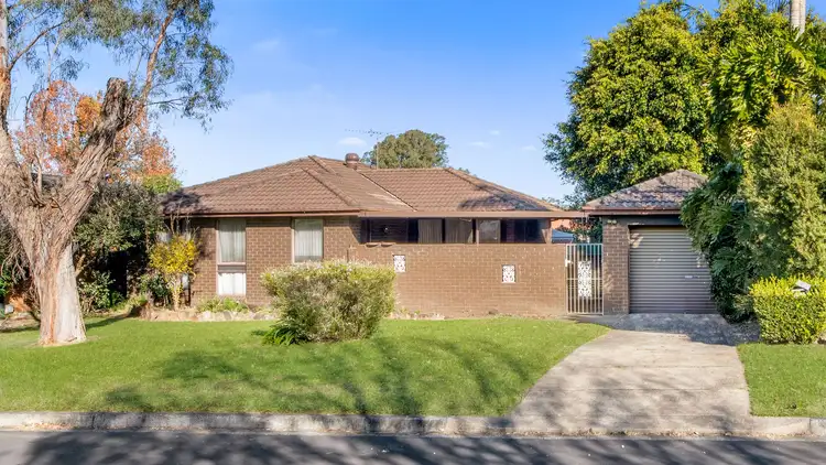 23 Owen Stanley Road, Glenfield NSW 2167