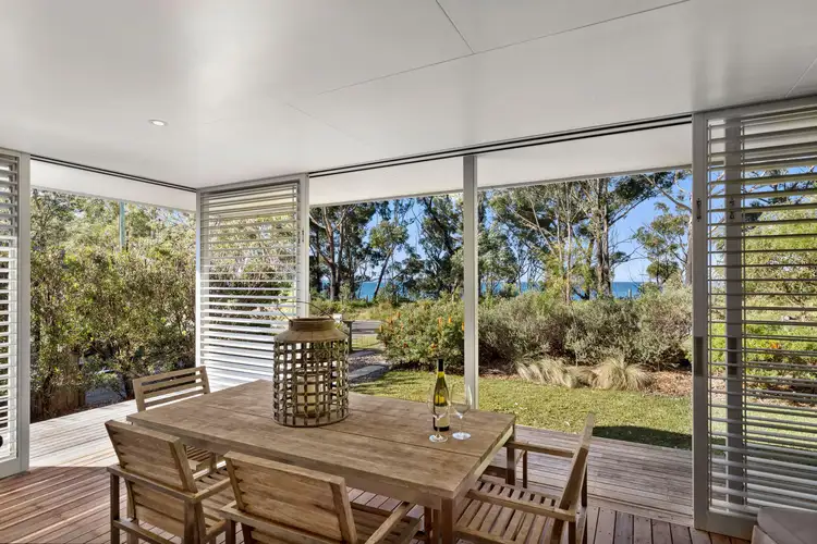 11 Holly Street, Bendalong NSW 2539