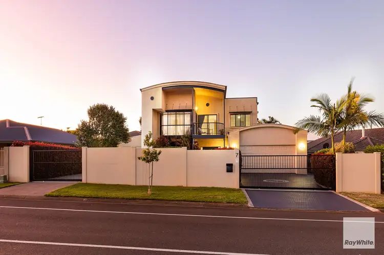 7 Bedarra Street, Redland Bay QLD 4165