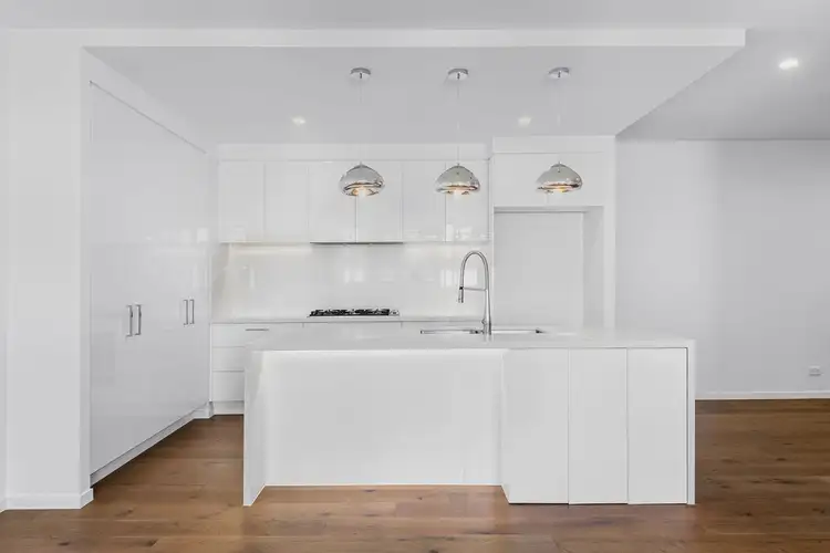 27/66 Lambert Road, Indooroopilly QLD 4068