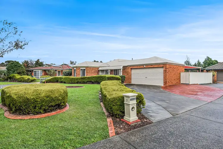 Second view of Homely house listing, 7 William Clarke Wynd, Narre Warren South VIC 3805