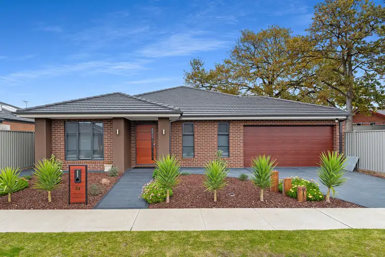 33 Frost Street, Carrum Downs VIC 3201