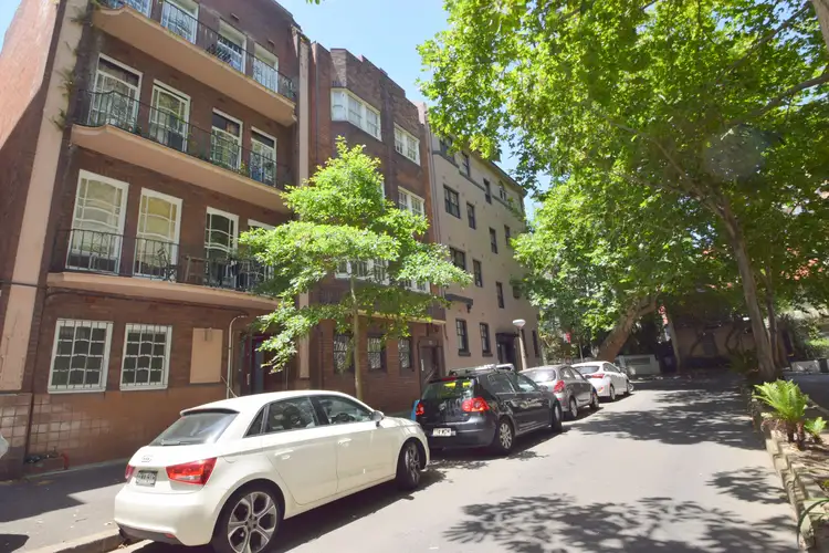 Third view of Homely studio listing, 2/8 Tusculum Street, Potts Point NSW 2011