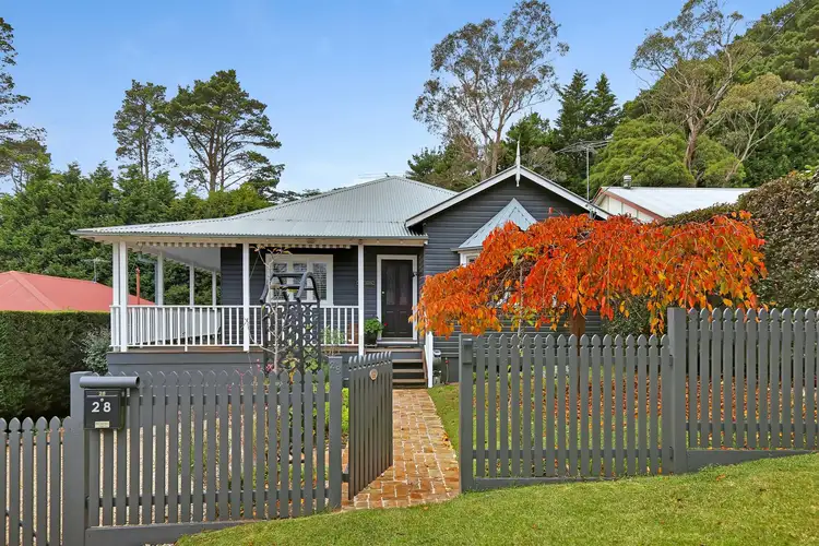 28 Lakeview Avenue, Blackheath NSW 2785