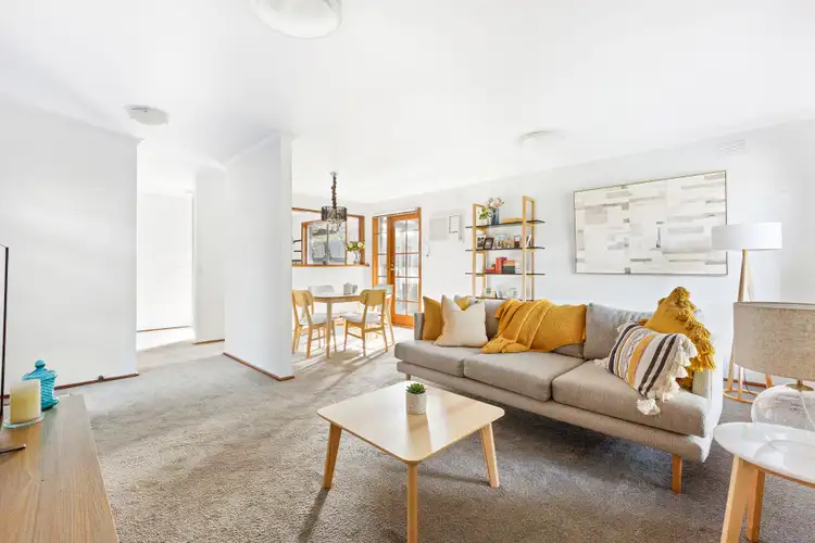 3 Lyrebird Drive
