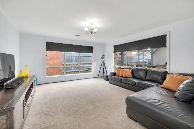 Second view of Homely house listing, 2 Koombahla Court, Werribee VIC 3030