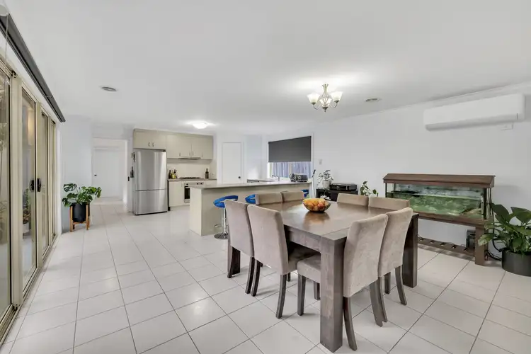 Fifth view of Homely house listing, 2 Koombahla Court, Werribee VIC 3030