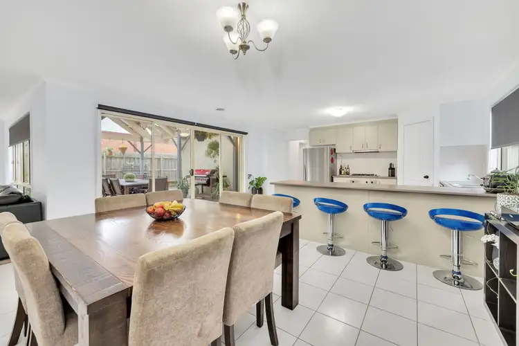 Sixth view of Homely house listing, 2 Koombahla Court, Werribee VIC 3030