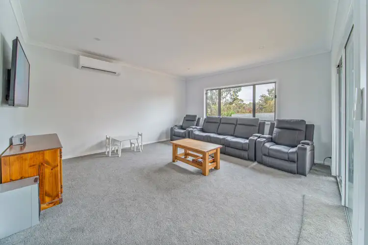 Sixth view of Homely house listing, 33 Railway Street, Kangaroo Flat VIC 3555