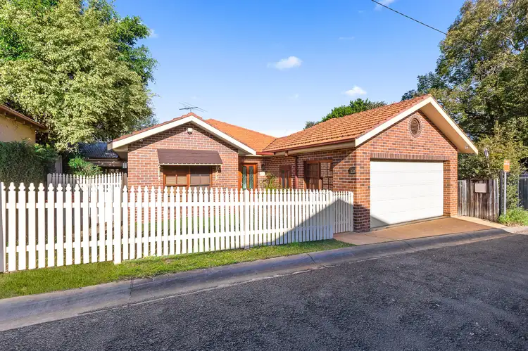 107a Bowden Street