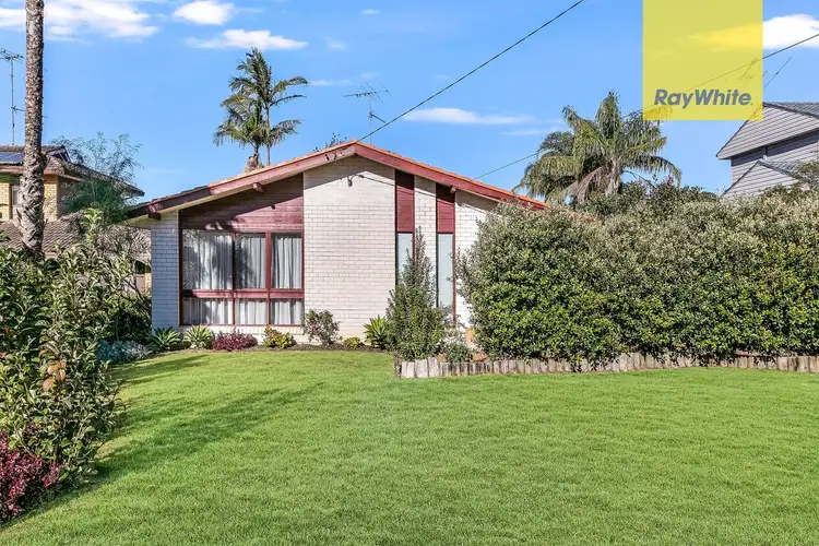 10 Madeline Avenue, Northmead NSW 2152