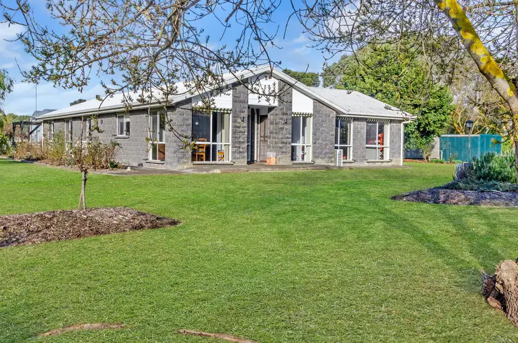 Main view of Homely house listing, 10 Boundary Road, Mortlake VIC 3272