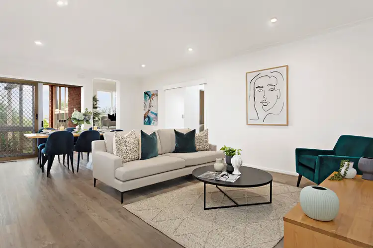 Second view of Homely house listing, 8 Locarno Court, Mulgrave VIC 3170