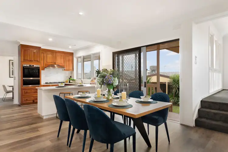 Sixth view of Homely house listing, 8 Locarno Court, Mulgrave VIC 3170