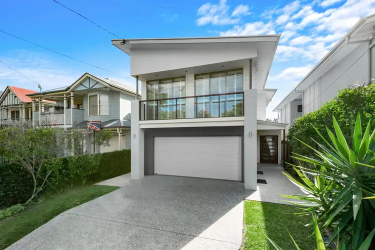 26 Strong Avenue, Graceville QLD 4075