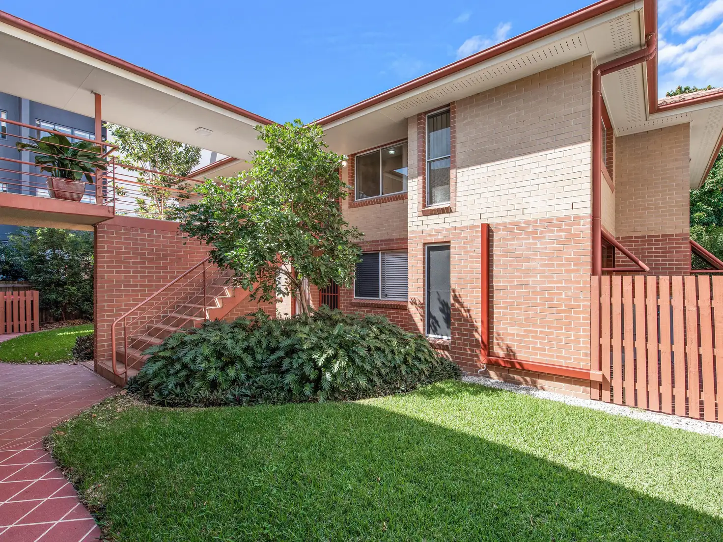 Main view of Homely unit listing, 4/15 Onslow Street, Ascot QLD 4007