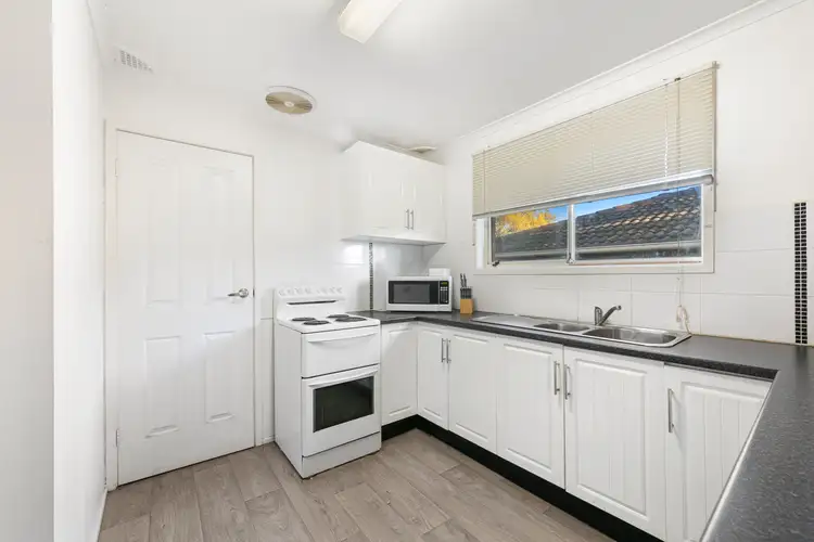 Second view of Homely house listing, 6 Gwenneth Close, Kanwal NSW 2259