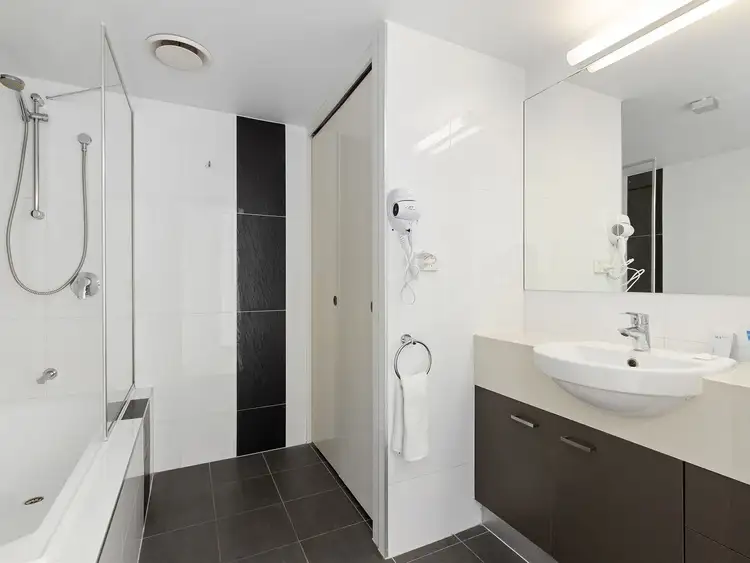 Sixth view of Homely apartment listing, 401/19 O'Keefe Street, Woolloongabba QLD 4102