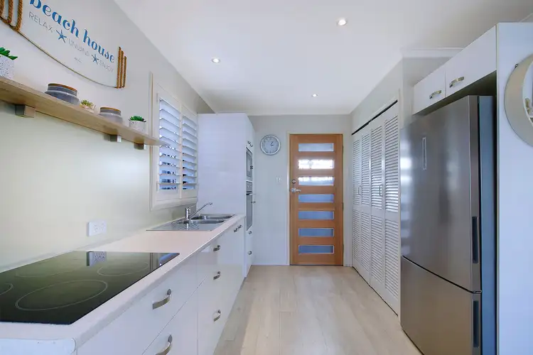 Sixth view of Homely villa listing, 2/592 Oxley Avenue, Scarborough QLD 4020
