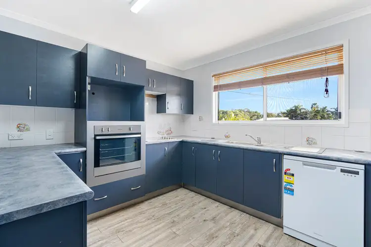 Fourth view of Homely house listing, 5 Hass Place, Emerald QLD 4720
