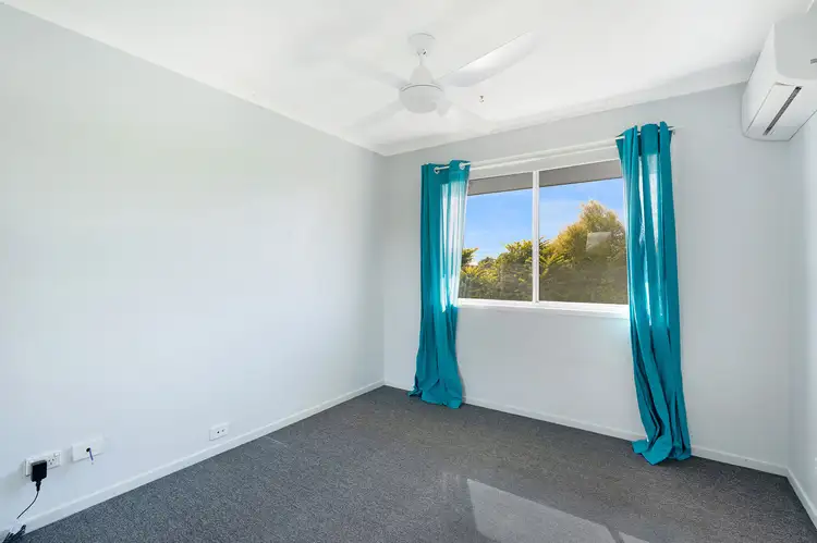 Seventh view of Homely house listing, 5 Hass Place, Emerald QLD 4720