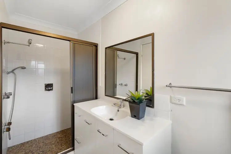 Fifth view of Homely house listing, 8 Muirfield Street, Macgregor QLD 4109