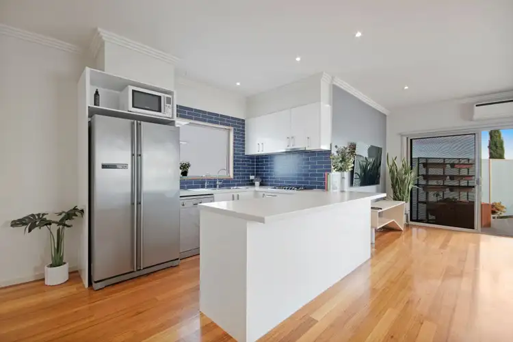 Fifth view of Homely unit listing, 15/13 Elsey Road, Reservoir VIC 3073