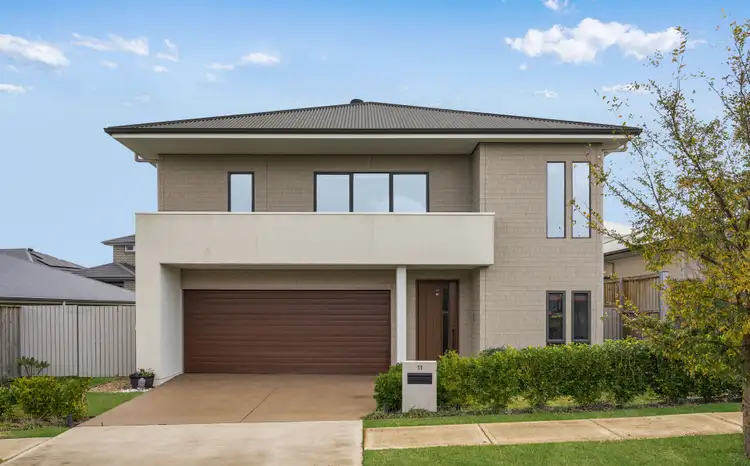 11 Rymill Crescent, Gledswood Hills NSW 2557
