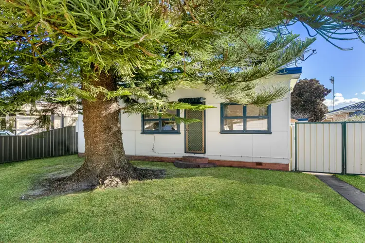 Second view of Homely house listing, 7 Ourringo Street, Budgewoi NSW 2262