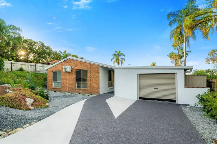 6 Brownlie Court