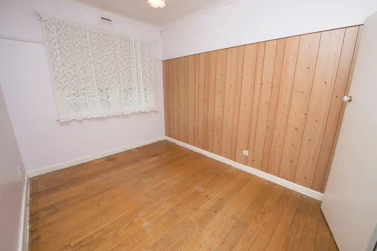 Fifth view of Homely house listing, 9 Mulbar Street, Swan Hill VIC 3585