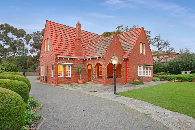 13 Willingale Avenue