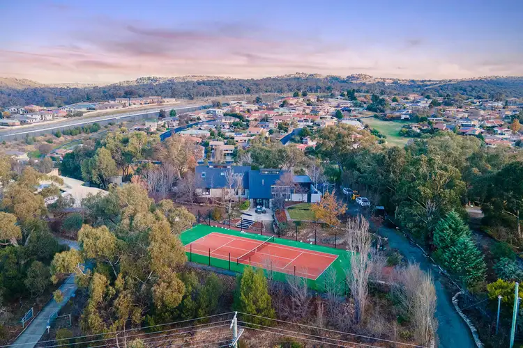 31 Lonergan Drive, Greenleigh NSW 2620
